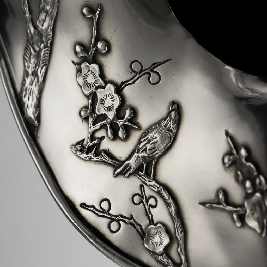 Pushkin Antiques ANTIQUE 19thC CHINESE UNUSUAL SOLID SILVER DECORATIVE VASE, WANG HING c.1890 - 07.jpg