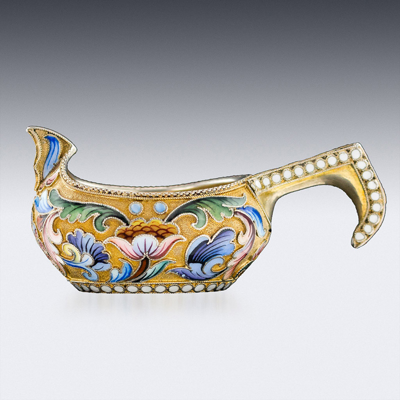 pushkin antiques MARIA SEMENOVA.jpg