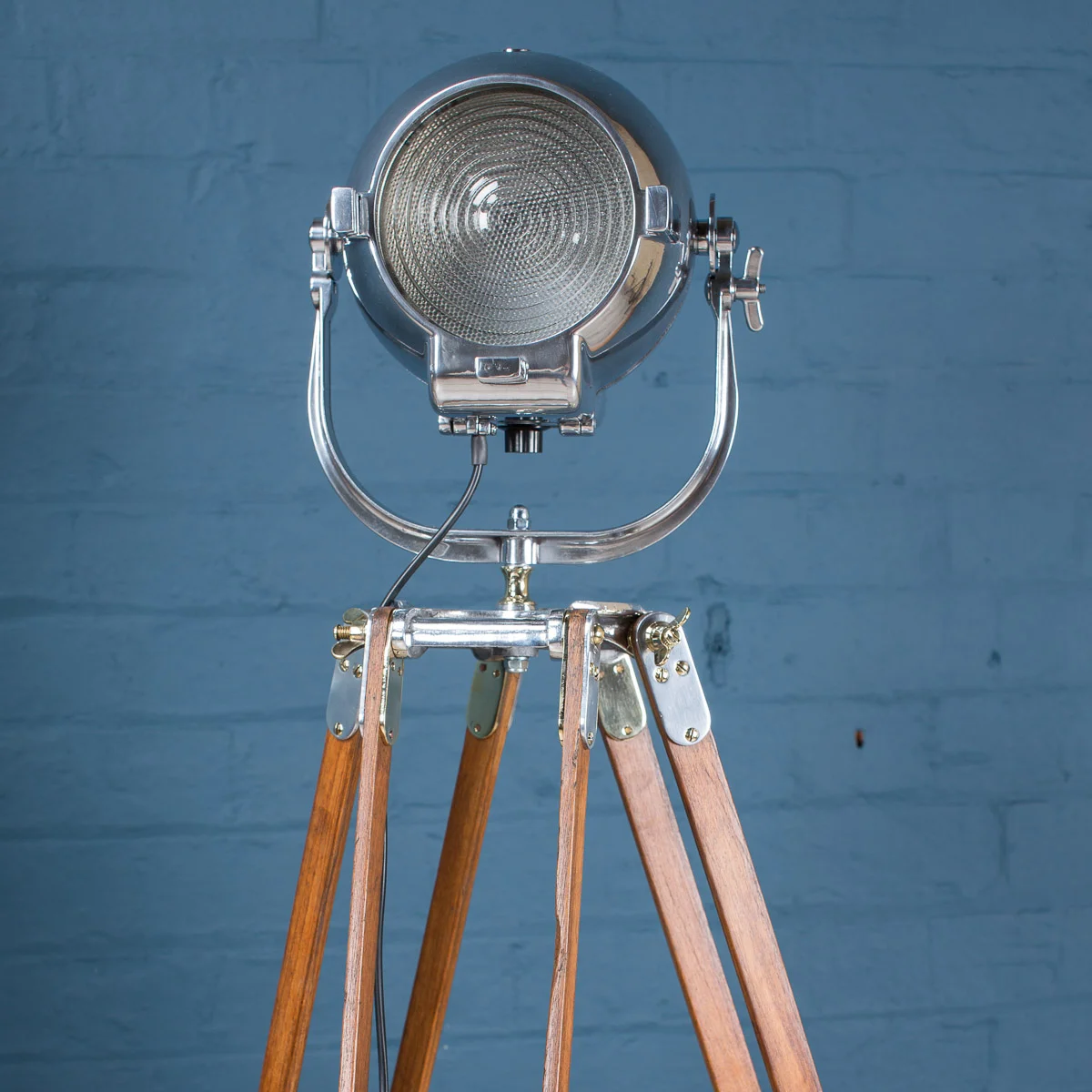 Pushkin Antiques - VINTAGE 20thC BRITISH PAIR OF STRAND ELECTRIC THEATRE SPOTLIGHT LAMP PROJECTORS -8.jpg