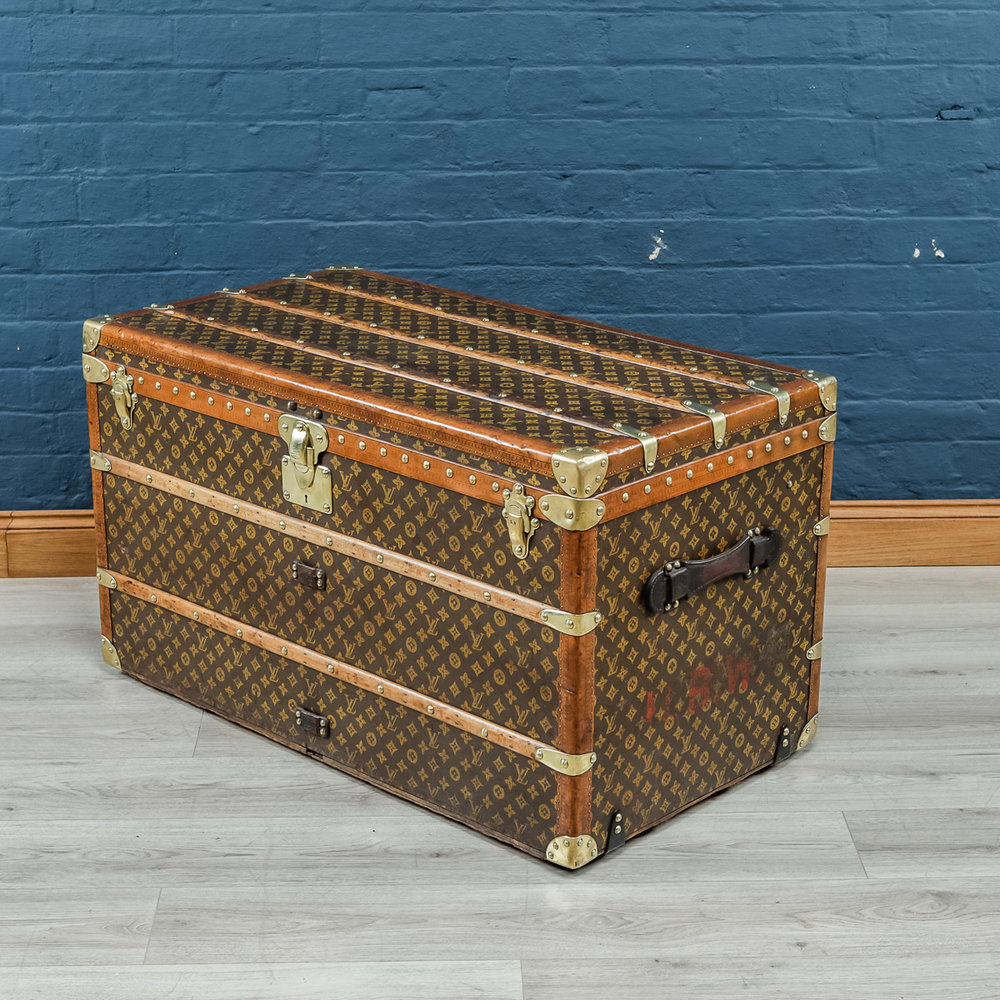 Louis Vuitton travel trunk with key and n° 059108 - Catawiki