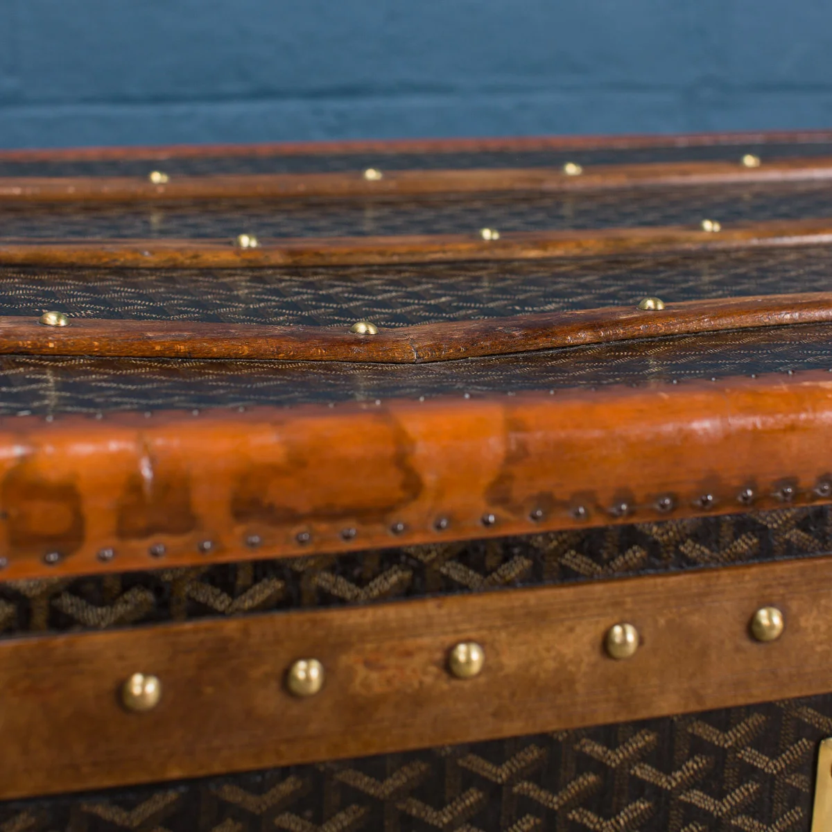 pushkin antiques - ANTIQUE 20thC GOYARD CHEVRON CANVAS TRUNK c.1910 - 10.jpg