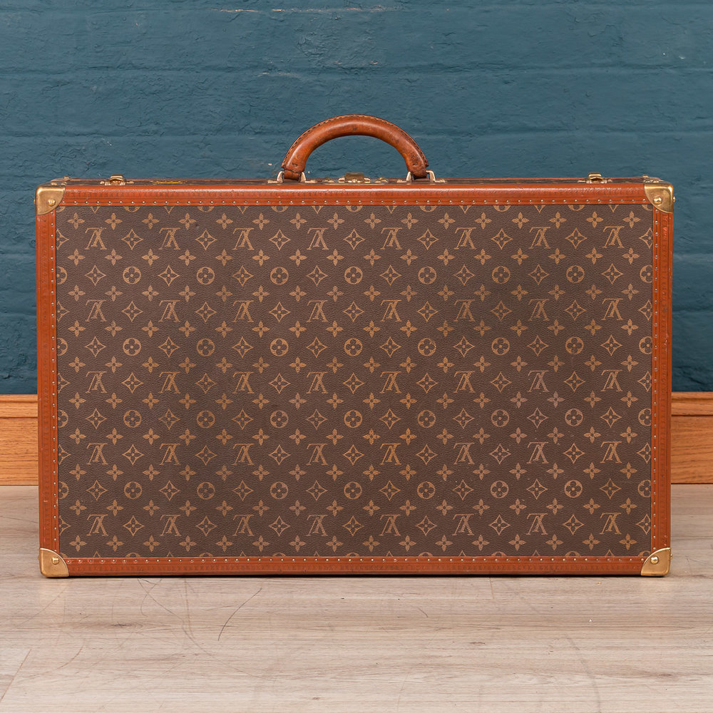 What is the average cost of a classic Louis Vuitton suitcase? - Quora