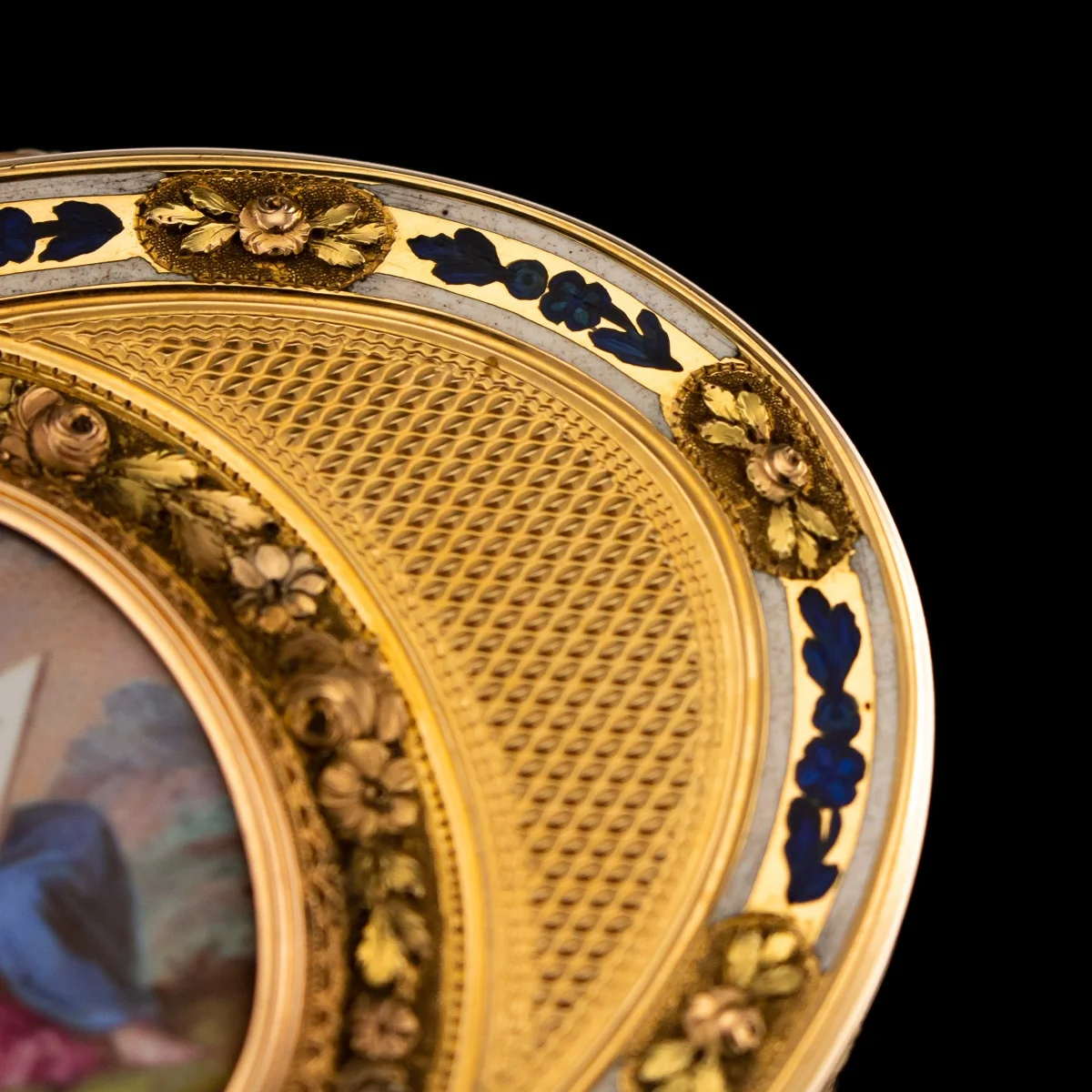 pushkin antiques - ANTIQUE 18thC FRENCH 18k GOLD & HAND PAINTED ENAMEL SNUFF BOX c.1780 - 7.jpg