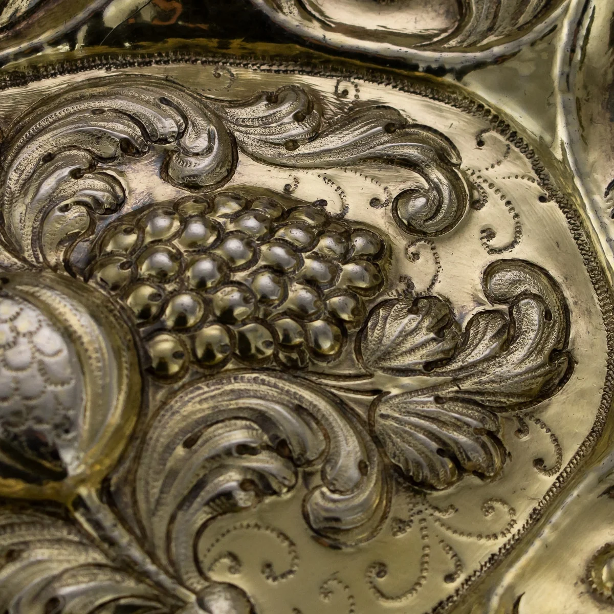 pushkin antiques - ANTIQUE 17thC HUNGARIAN SILVER-GILTSWEETMEAT DISH, JOHANNES RAMSLER c.1690 - 7.jpg