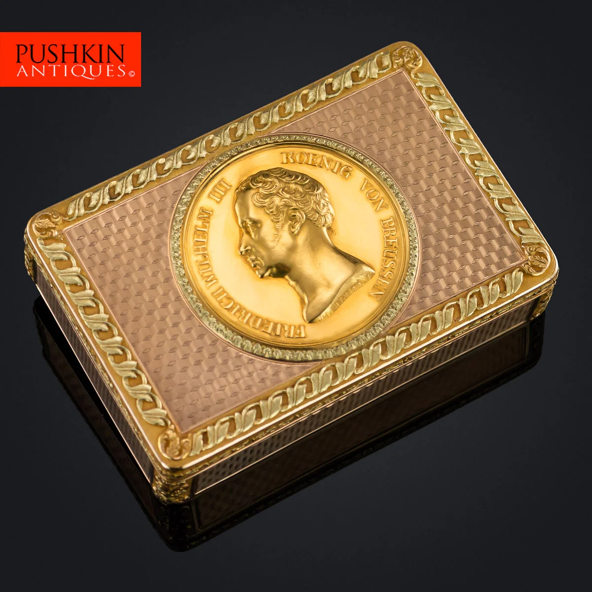pushkin antiques - ANTIQUE 18thC GERMAN THREE-COLOUR 18k GOLD PRESENTATION MEDAL SNUFF BOX c.1830 - 1.jpg