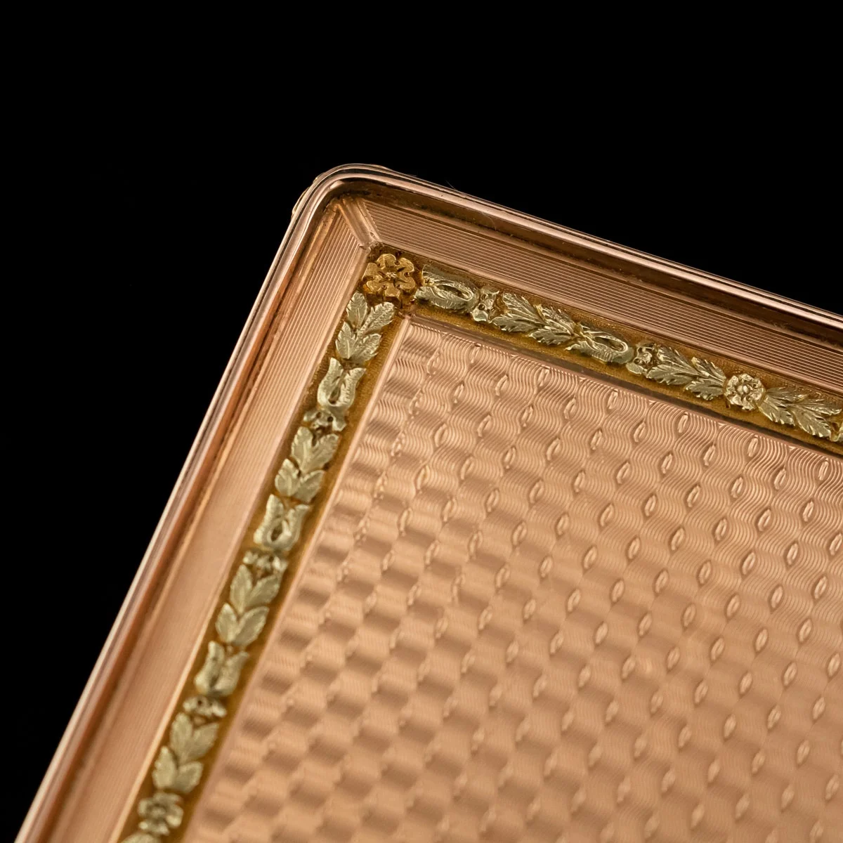 pushkin antiques - ANTIQUE 18thC GERMAN THREE-COLOUR 18k GOLD PRESENTATION MEDAL SNUFF BOX c.1830 - 10.jpg