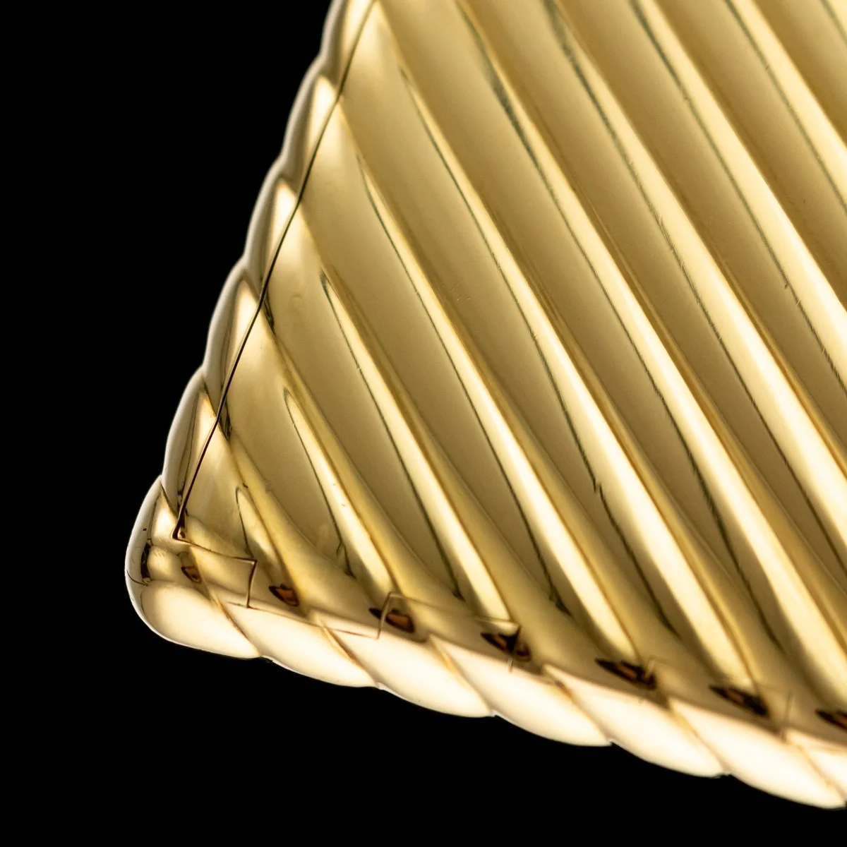 pushkin antiques - STUNNING 20thC VAN CLEEF & ARPELS 18K GOLD & DIAMOND COMPACT c.1960 - 8.jpg