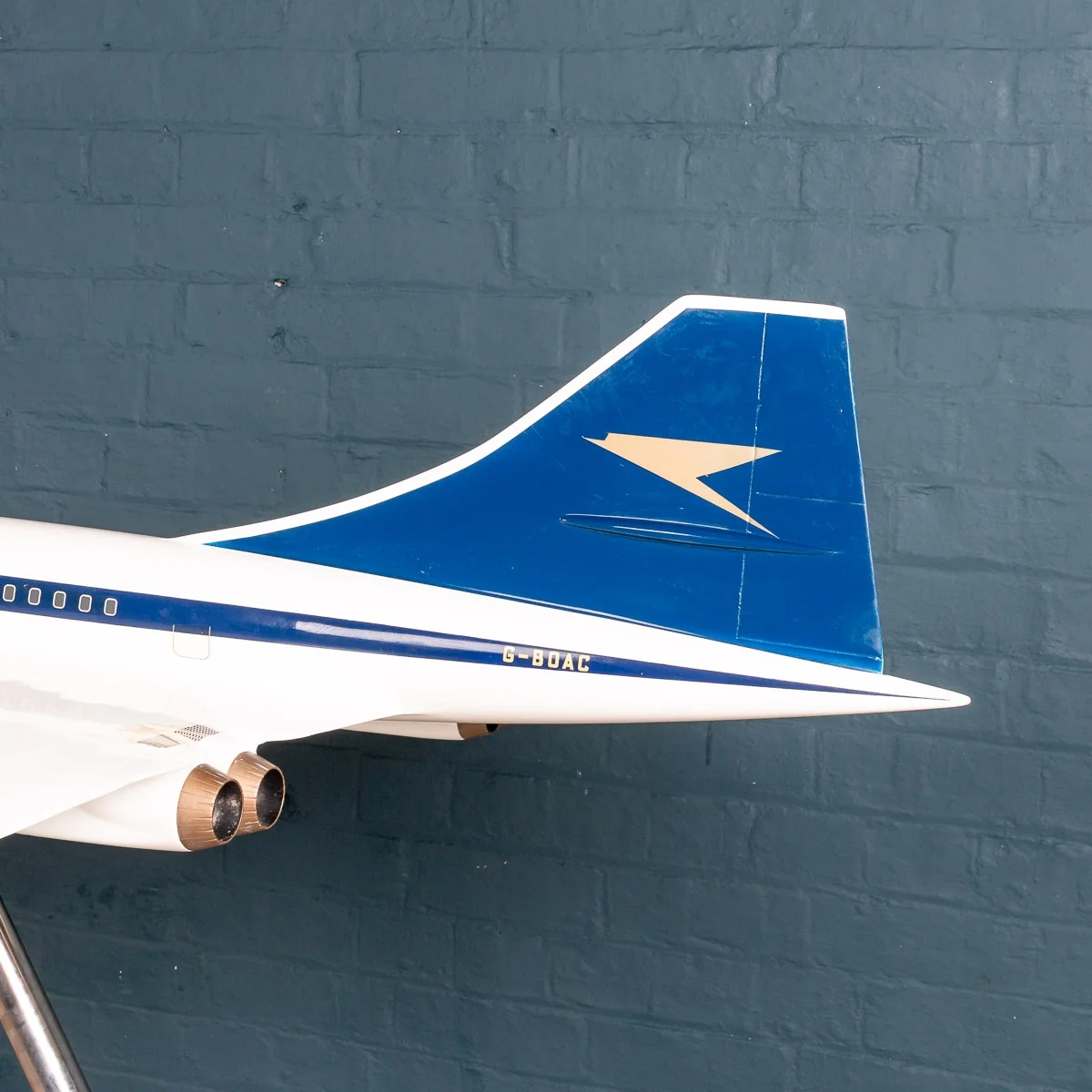 pushkin antiques - MASSIVE CONCORDE MODEL ON ORIGINAL CHROMED STAND c.1965 - 8.jpg