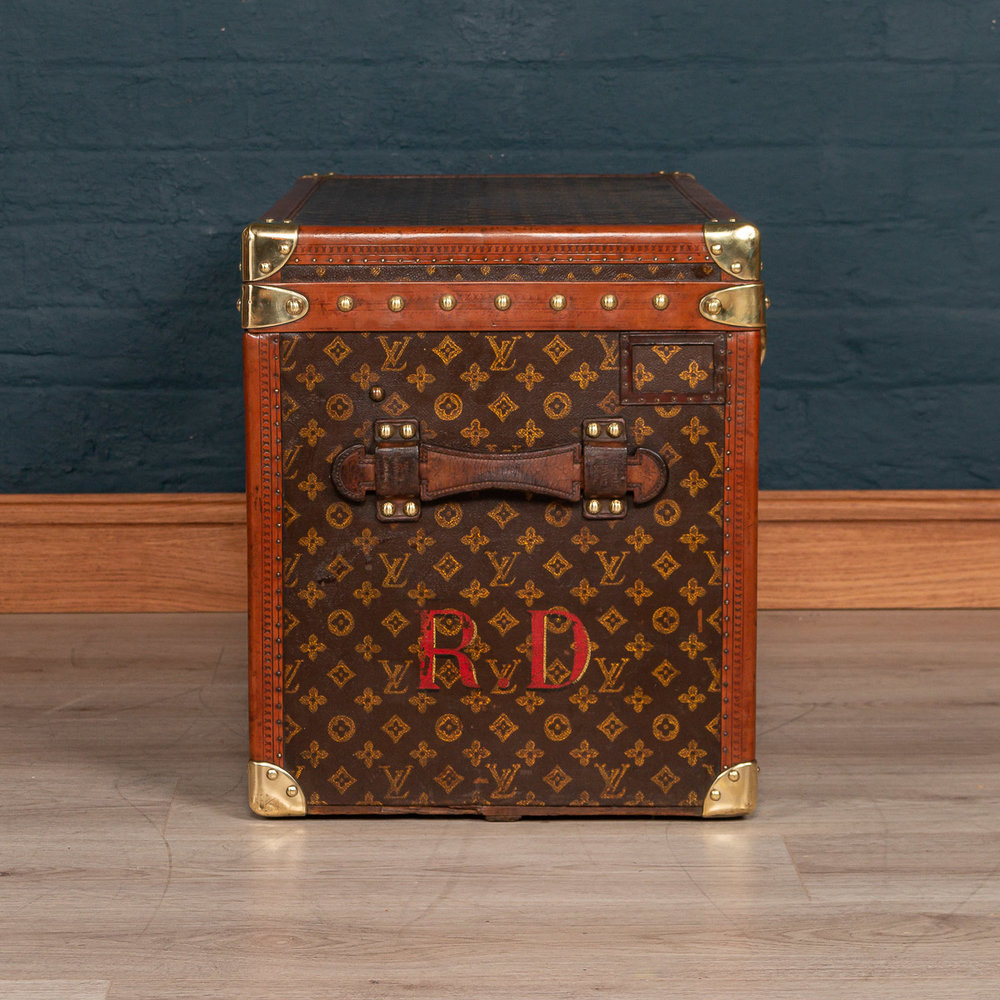 Louis Vuitton trunk, Monogram, old, Hat Trunk, authentic, lock