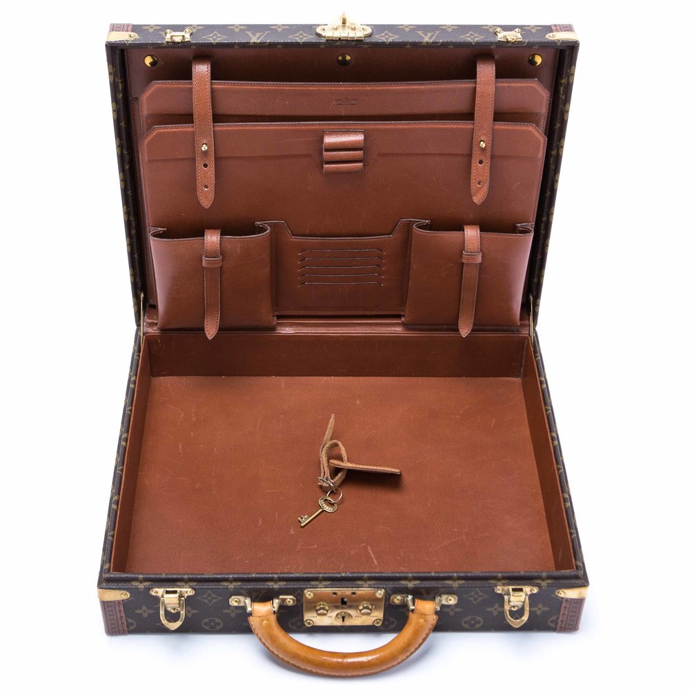 20thC FRENCH VANITY CASE BY LOUIS VUITTON — Pushkin