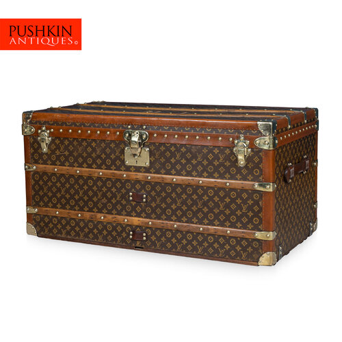 Louis Vuitton Lilly Pons leather trunk