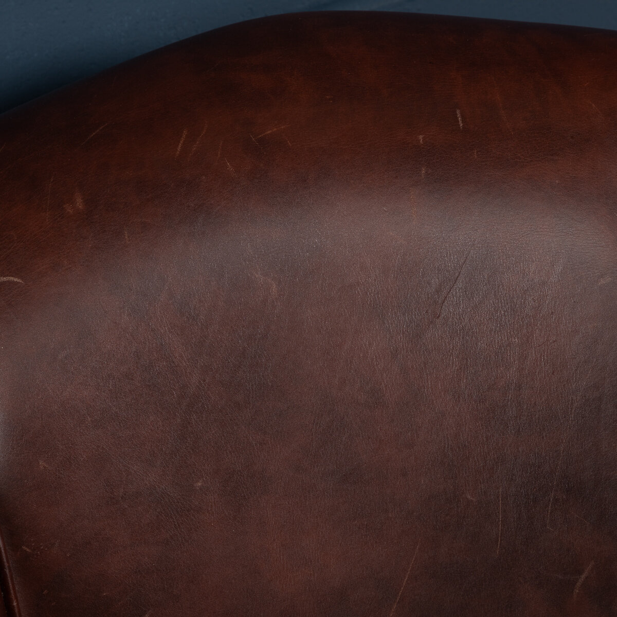 Dark chairs-8.jpg