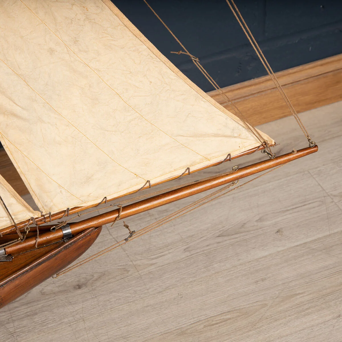 Pushkin Antiques - ANTIQUE 20thC ENGLISH GAFF RIGGED RACING POND YACHT c.1910 - 16.jpg