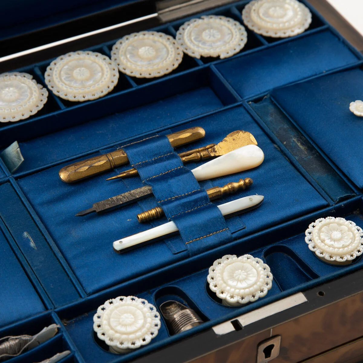 Pushkin Antiques - ANTIQUE 19thC GEORGIAN TORTOISESHELL SEWING BOX c.1820 - 13.jpg