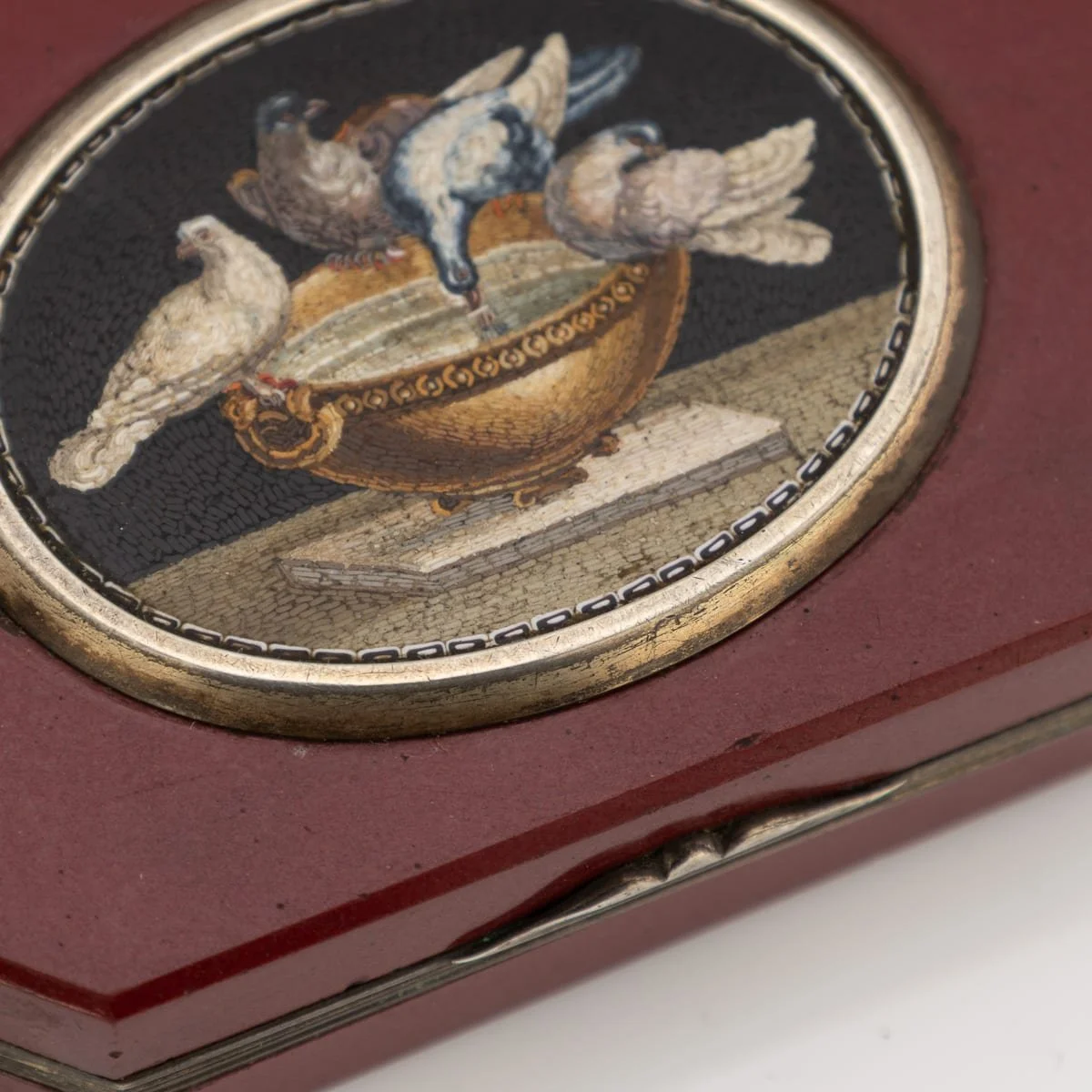 PUSHKINS.COM - A00075 - ANTIQUE 19thC ITALIAN SILVER & SILVER GILT MOUNTED MICRO MOSAIC BOX c.1890 - 16.jpg