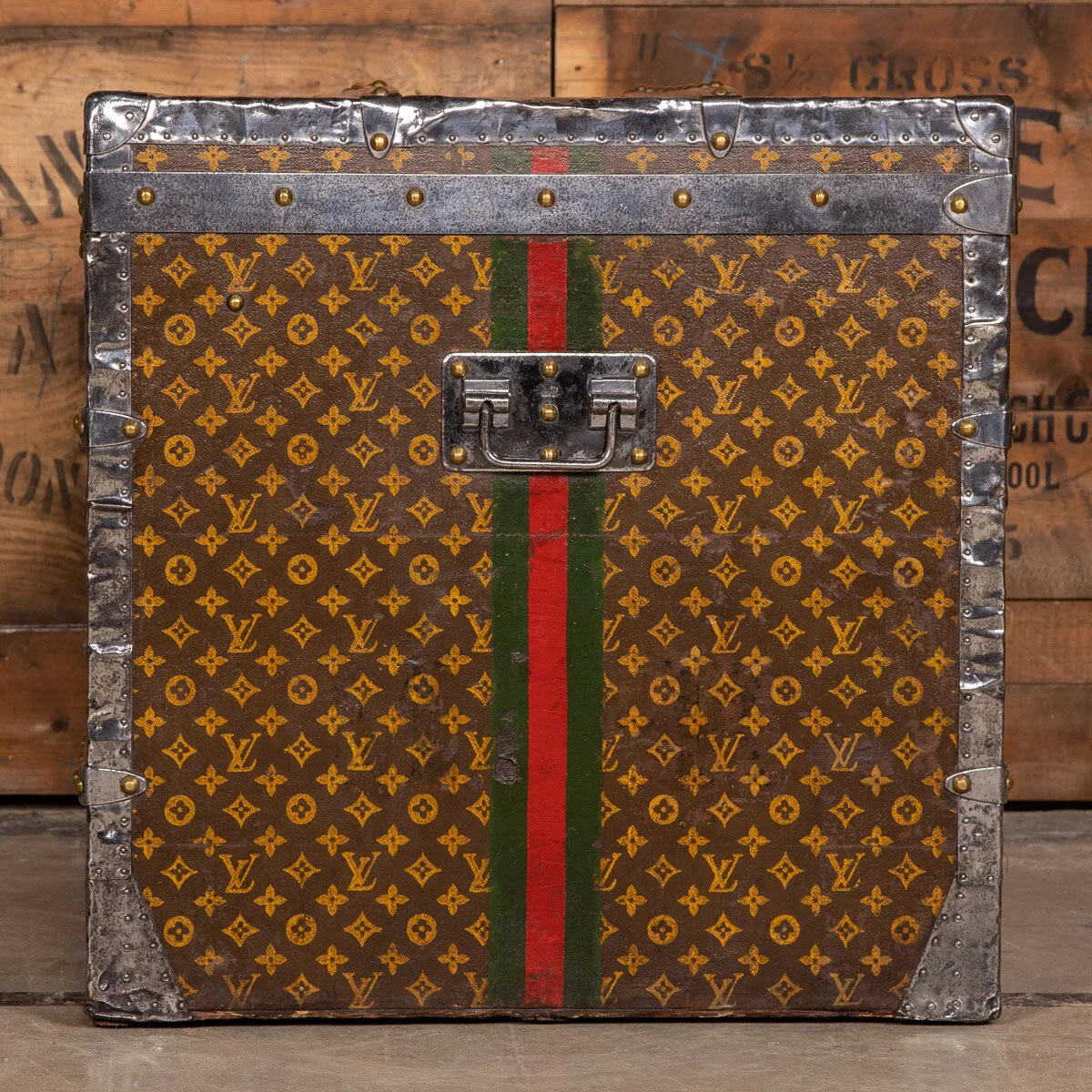 Pushkin Antiques - ANTIQUE 20thC LOUIS VUITTON HAT TRUNK IN MONOGRAM CANVAS, PARIS c.1910 - 7.jpg