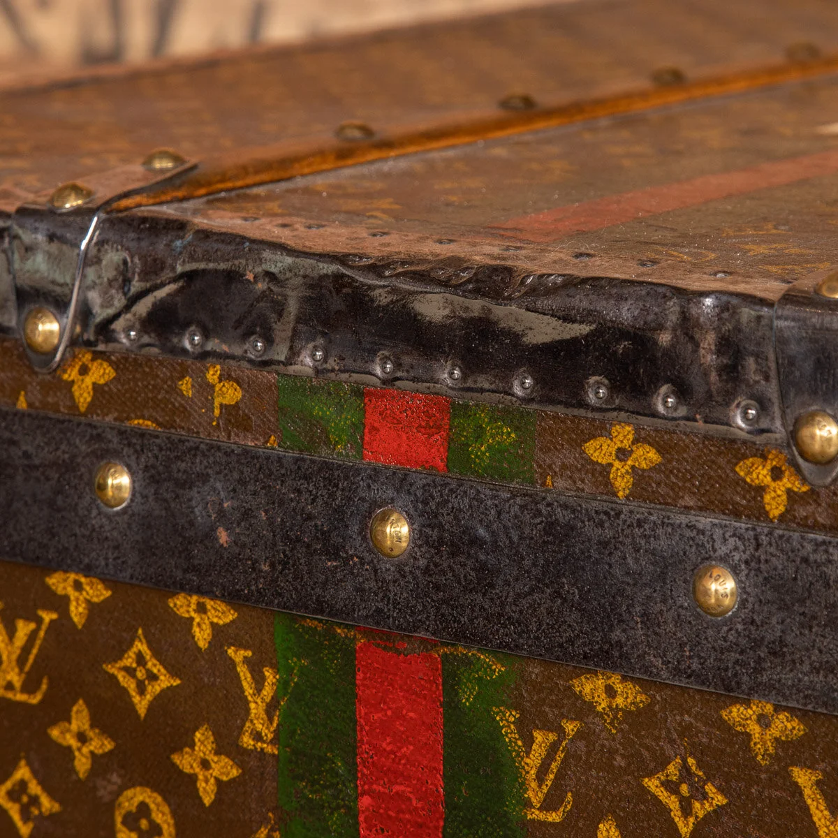 Pushkin Antiques - ANTIQUE 20thC LOUIS VUITTON HAT TRUNK IN MONOGRAM CANVAS, PARIS c.1910 - 23.jpg
