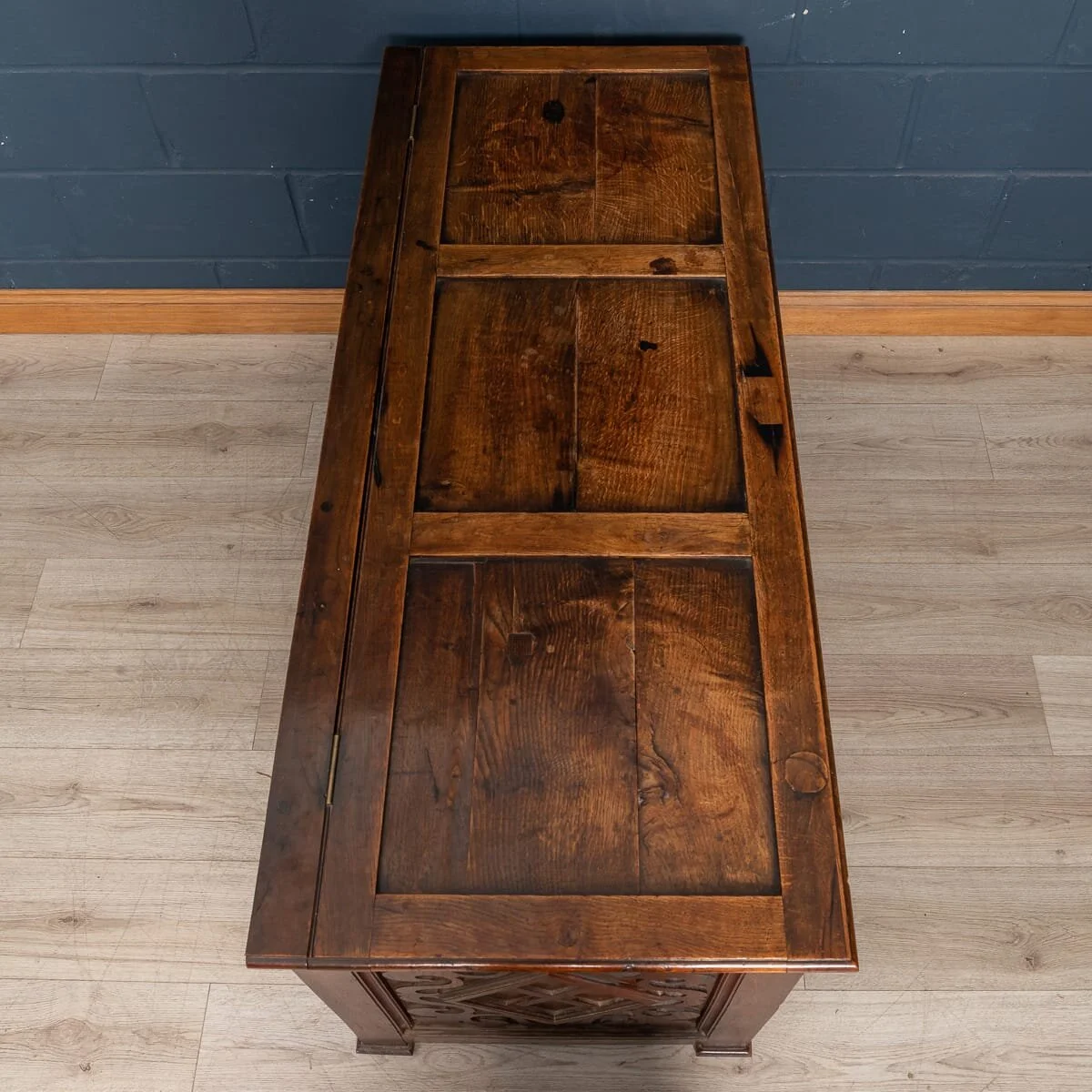 Pushkin Antiques - ANTIQUE 19thC CHEST MADE FROM THE FOUDROYANT OAK, LORD NELSON’S FLAGSHIP c.1890 - 8.jpg