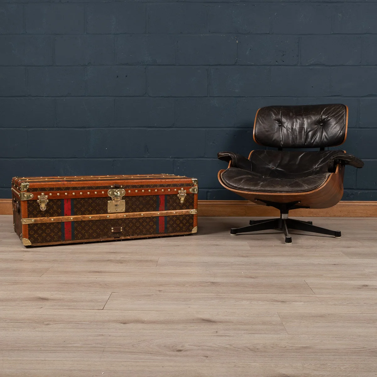 Pushkin Antiques - STUNNING 20thC LOUIS VUITTON CABIN TRUNK IN MONOGRAM CANVAS, PARIS c.1930 - 4.jpg