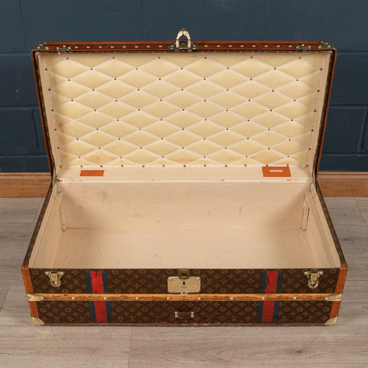 Pushkin Antiques - STUNNING 20thC LOUIS VUITTON CABIN TRUNK IN MONOGRAM CANVAS, PARIS c.1930 - 12.jpg
