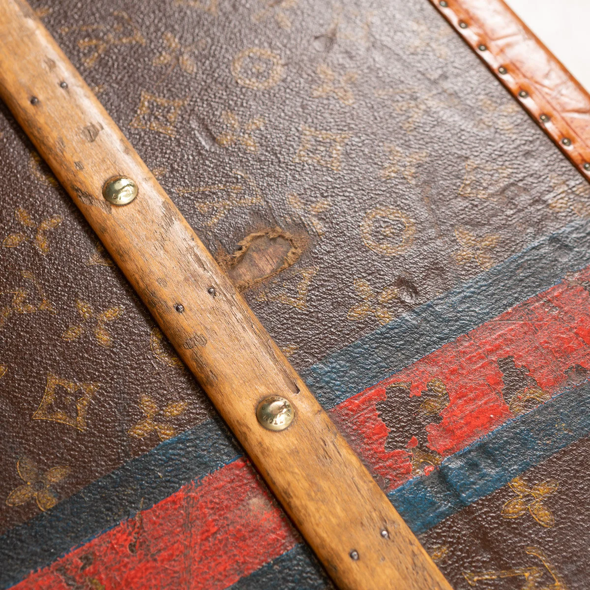 Pushkin Antiques - STUNNING 20thC LOUIS VUITTON CABIN TRUNK IN MONOGRAM CANVAS, PARIS c.1930 - 19.jpg