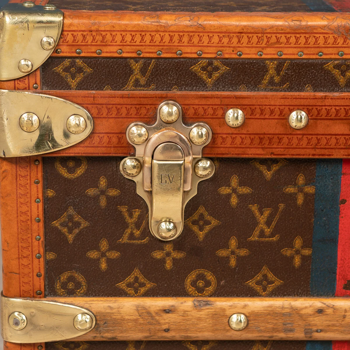Pushkin Antiques - STUNNING 20thC LOUIS VUITTON CABIN TRUNK IN MONOGRAM CANVAS, PARIS c.1930 - 22.jpg