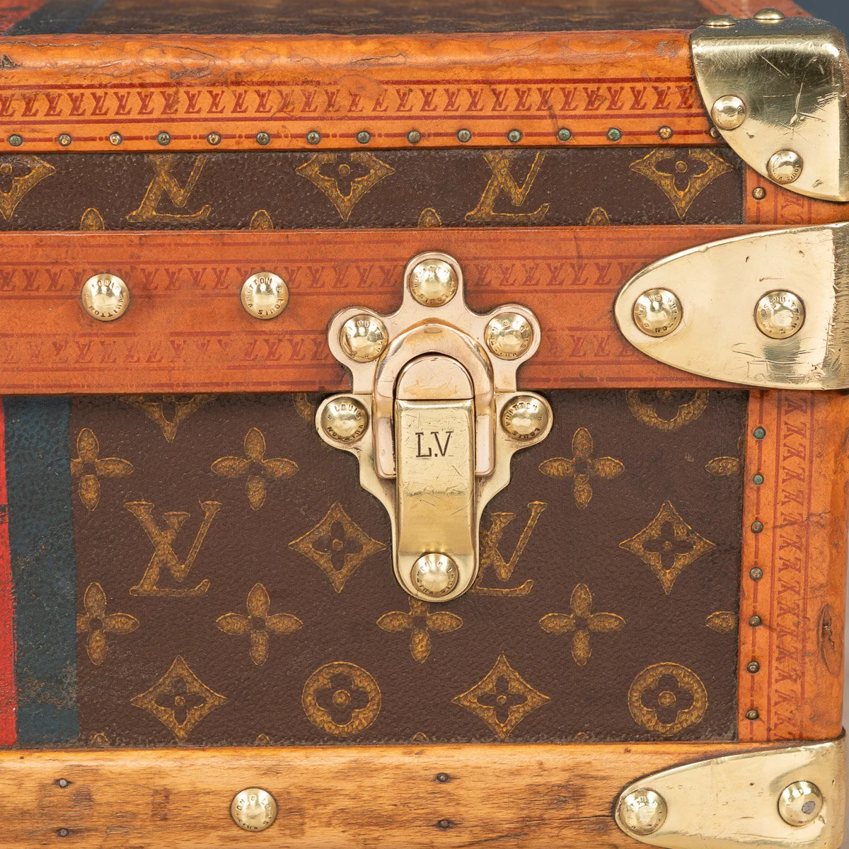 Pushkin Antiques - STUNNING 20thC LOUIS VUITTON CABIN TRUNK IN MONOGRAM CANVAS, PARIS c.1930 - 24.jpg