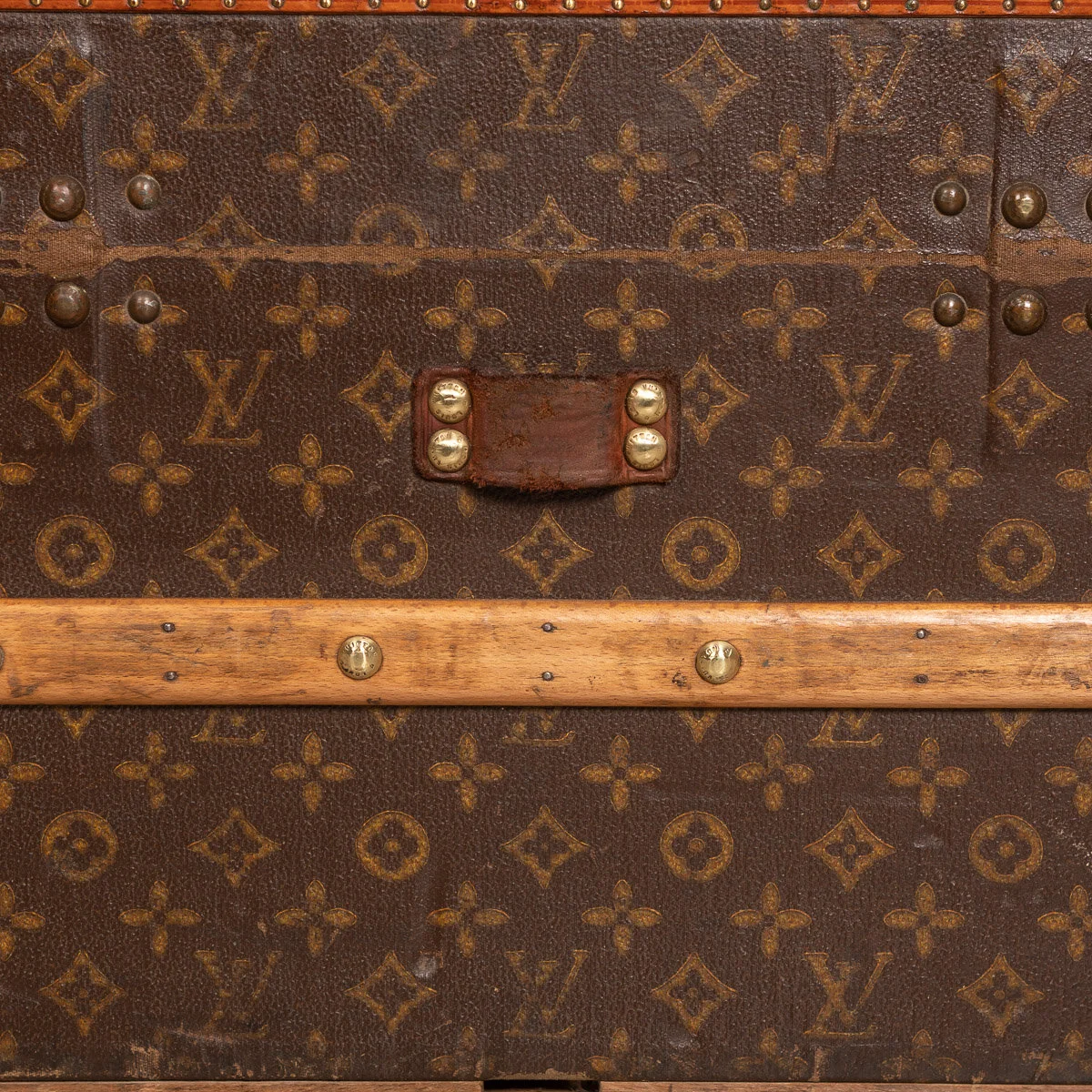Pushkin Antiques - STUNNING 20thC LOUIS VUITTON CABIN TRUNK IN MONOGRAM CANVAS, PARIS c.1930 - 28.jpg