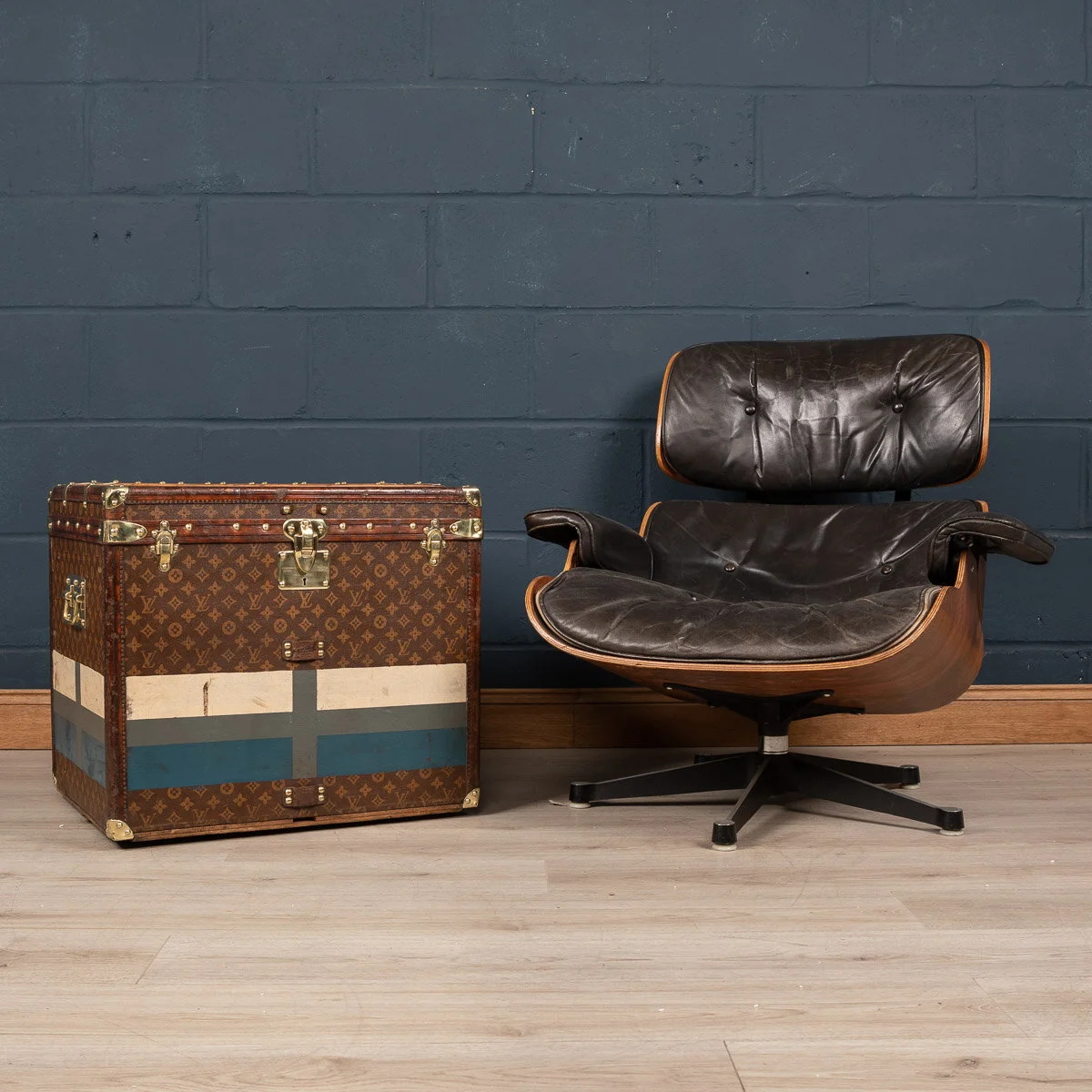 Pushkin Antiques - ANTIQUE 20thC LOUIS VUITTON HAT TRUNK IN MONOGRAM CANVAS, PARIS c.1900 - 6.jpg