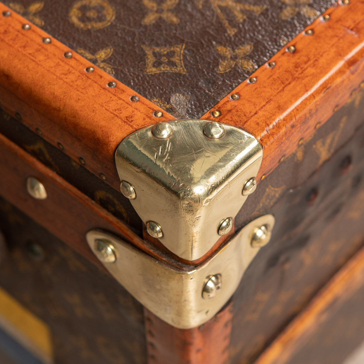 Pushkin Antiques - STUNNING 20thC LOUIS VUITTON CABIN TRUNK IN MONOGRAM CANVAS, PARIS c.1930 - 73.jpg