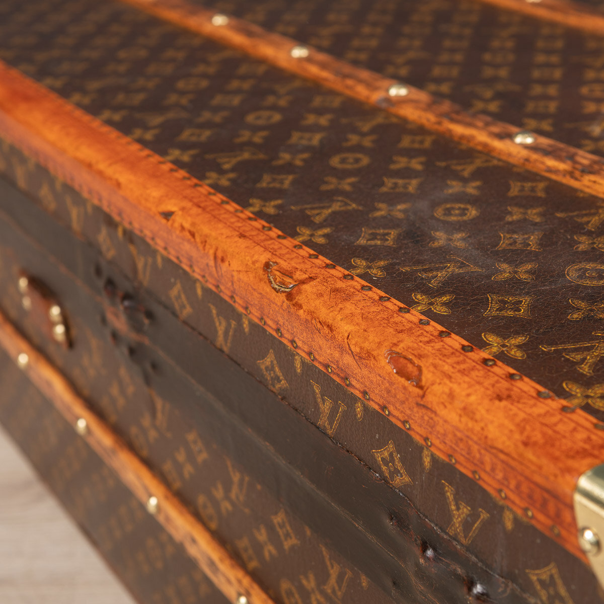Pushkin Antiques - STUNNING 20thC LOUIS VUITTON CABIN TRUNK IN MONOGRAM CANVAS, PARIS c.1930 - 74.jpg