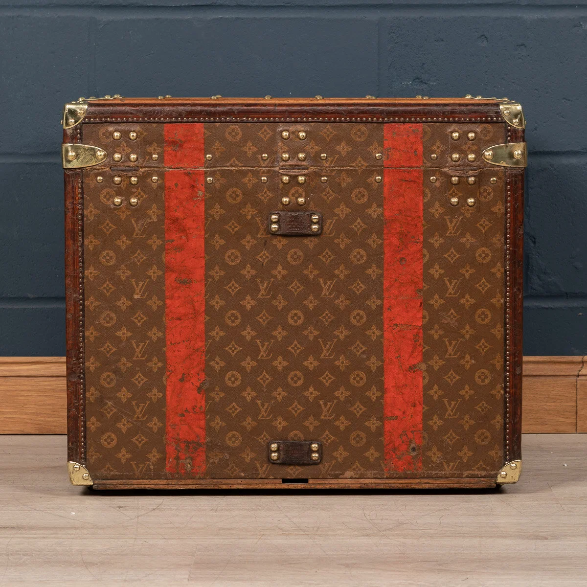 Pushkin Antiques - ANTIQUE 20thC LOUIS VUITTON HAT TRUNK IN MONOGRAM CANVAS, PARIS c.1900 - 46.jpg