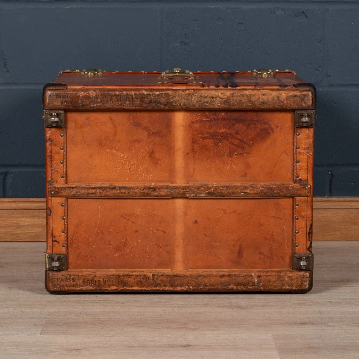 Pushkin Antiques - ANTIQUE 20thC LOUIS VUITTON TRUNK IN NATURAL COW HIDE, PARIS c.1900 - 08.jpg
