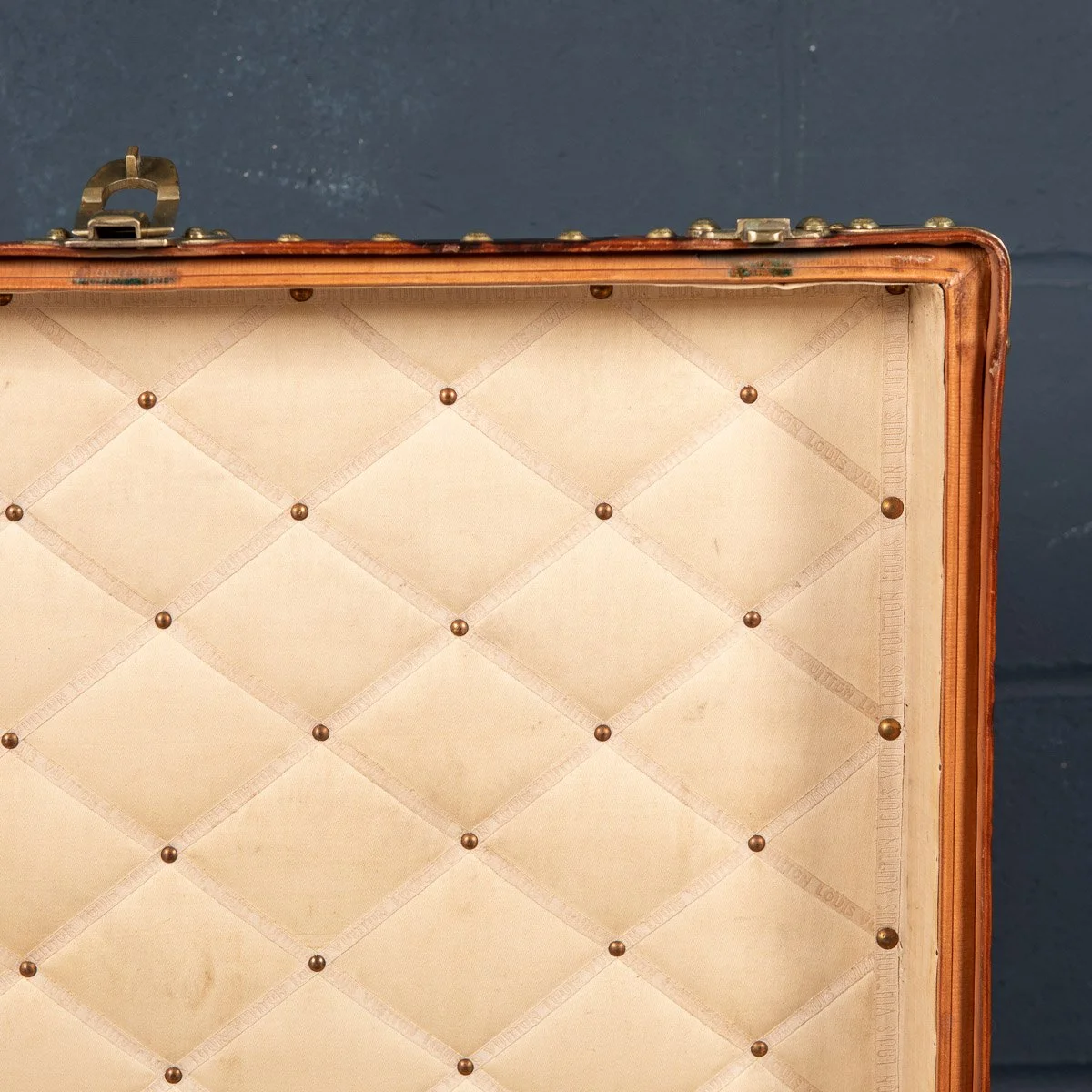 Pushkin Antiques - ANTIQUE 20thC LOUIS VUITTON TRUNK IN NATURAL COW HIDE, PARIS c.1900 - 12.jpg