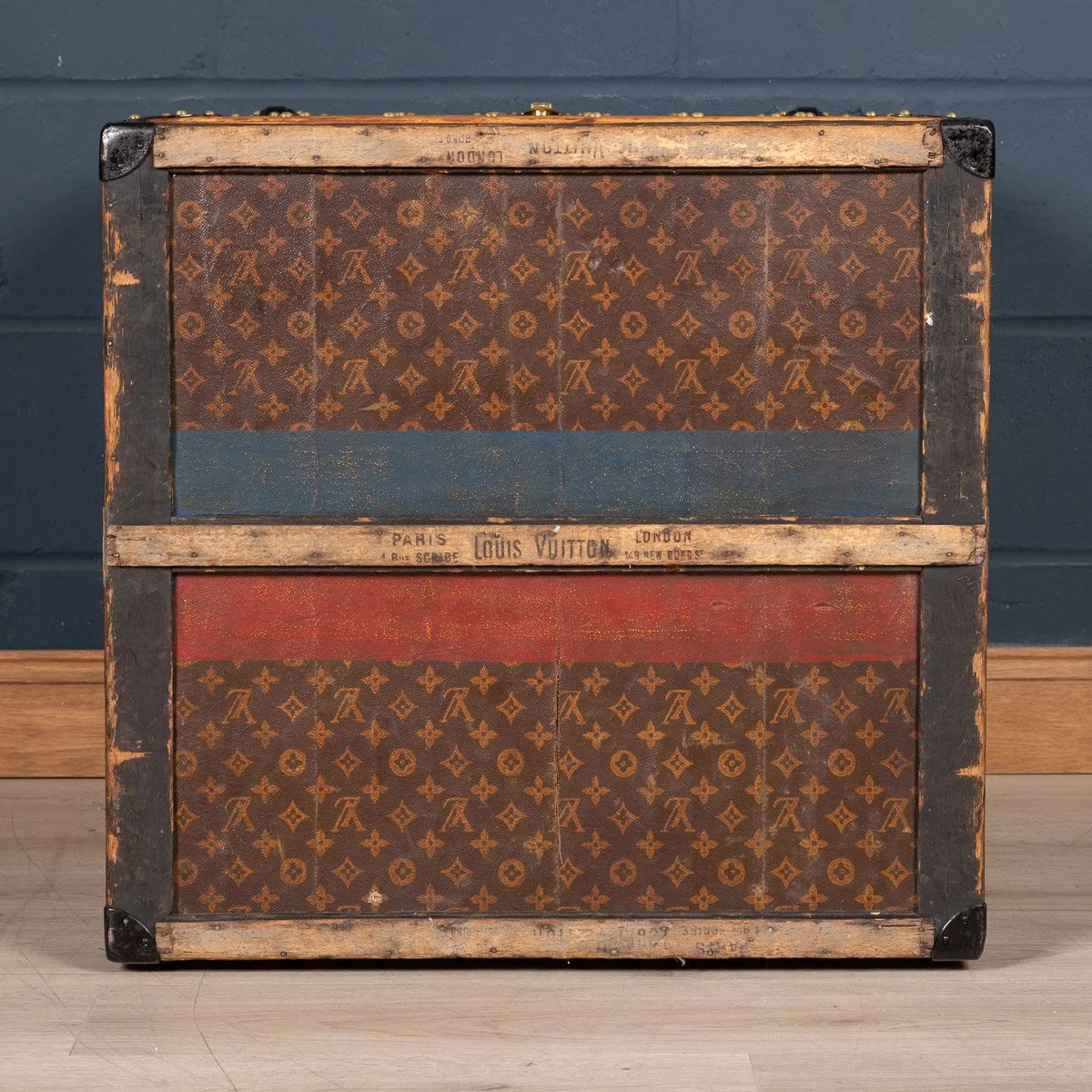 Pushkin Antiques - ANTIQUE 20thC LOUIS VUITTON HAT TRUNK IN MONOGRAM CANVAS, PARIS c.1900 - 08.jpg