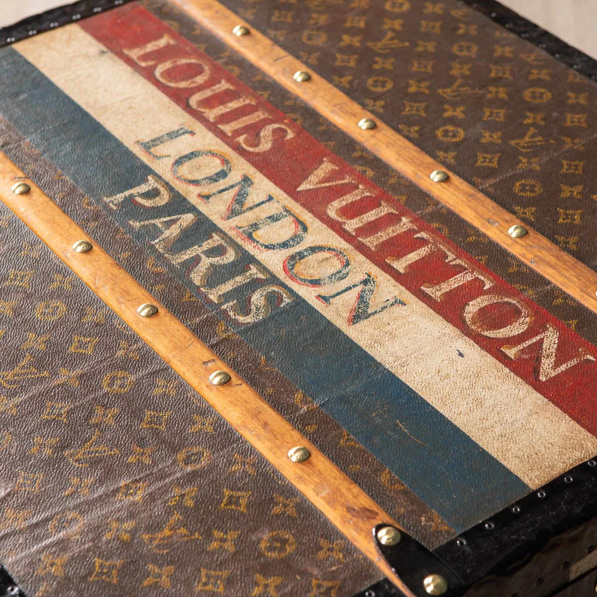 Pushkin Antiques - ANTIQUE 20thC LOUIS VUITTON HAT TRUNK IN MONOGRAM CANVAS, PARIS c.1900 - 23.jpg