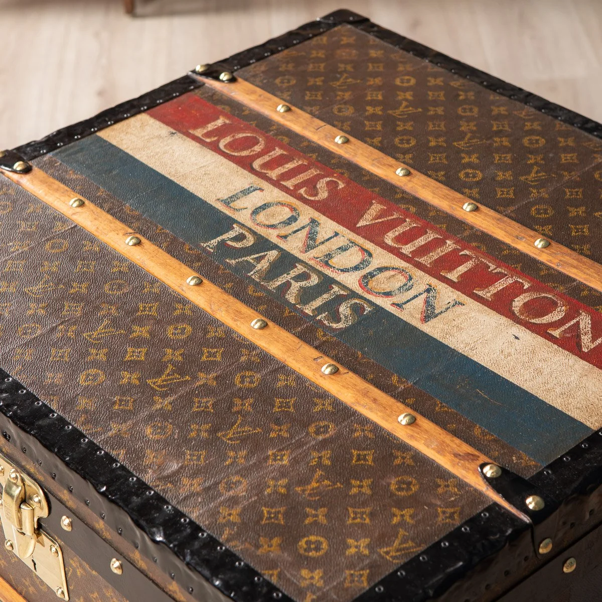 Pushkin Antiques - ANTIQUE 20thC LOUIS VUITTON HAT TRUNK IN MONOGRAM CANVAS, PARIS c.1900 - 24.jpg