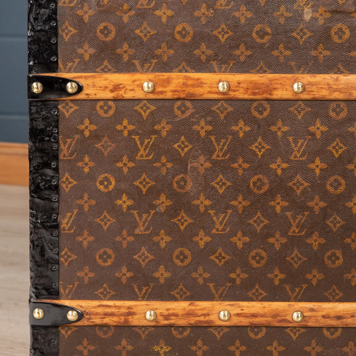 Pushkin Antiques - ANTIQUE 20thC LOUIS VUITTON HAT TRUNK IN MONOGRAM CANVAS, PARIS c.1900 - 35.jpg
