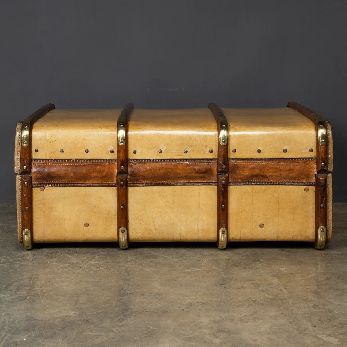 PUSHKIN ANTIQUES - ANTIQUE 20thC ASPREY TRUNK IN NATURAL COW HIDE, LONDON c.1910 - 05.jpg