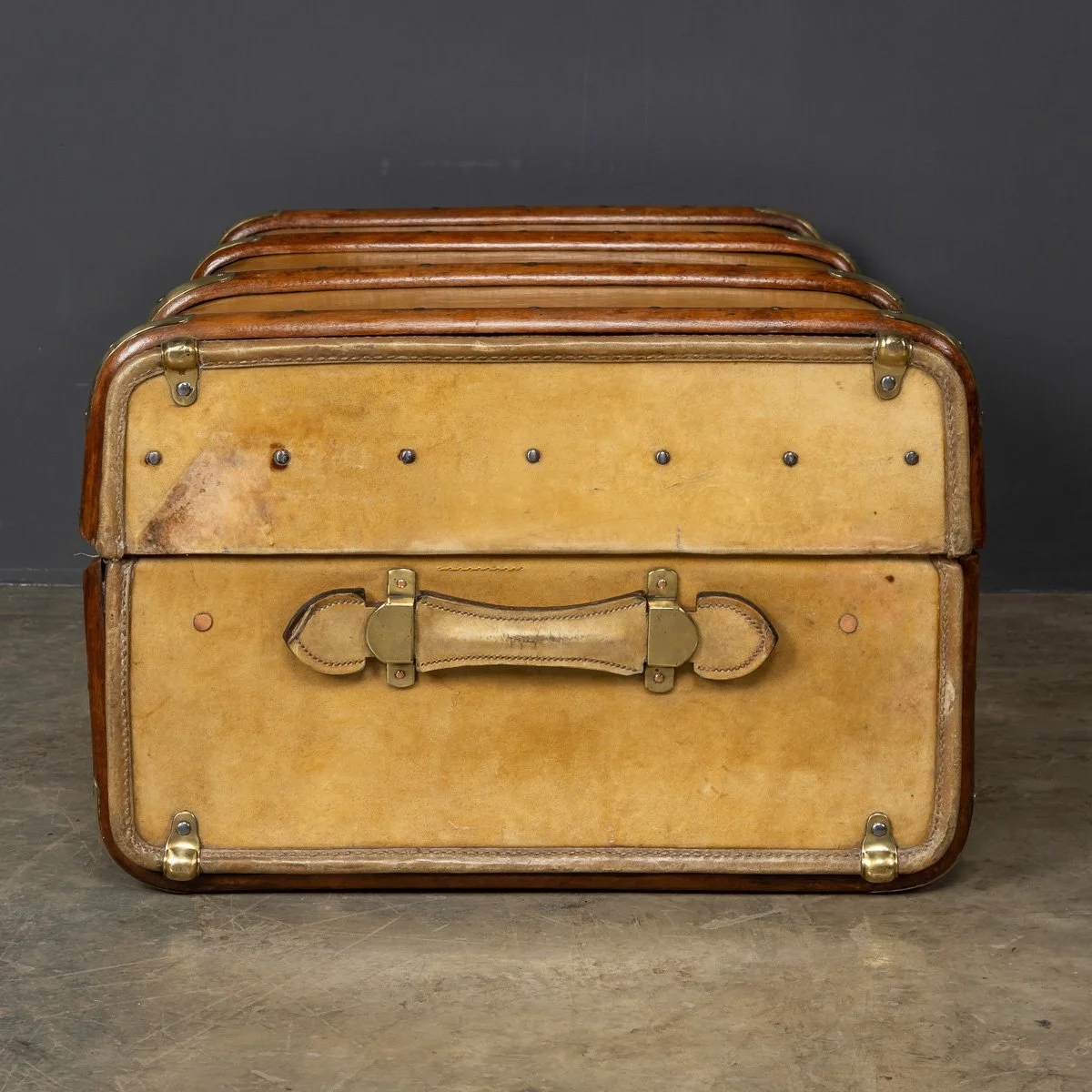 PUSHKIN ANTIQUES - ANTIQUE 20thC ASPREY TRUNK IN NATURAL COW HIDE, LONDON c.1910 - 06.jpg
