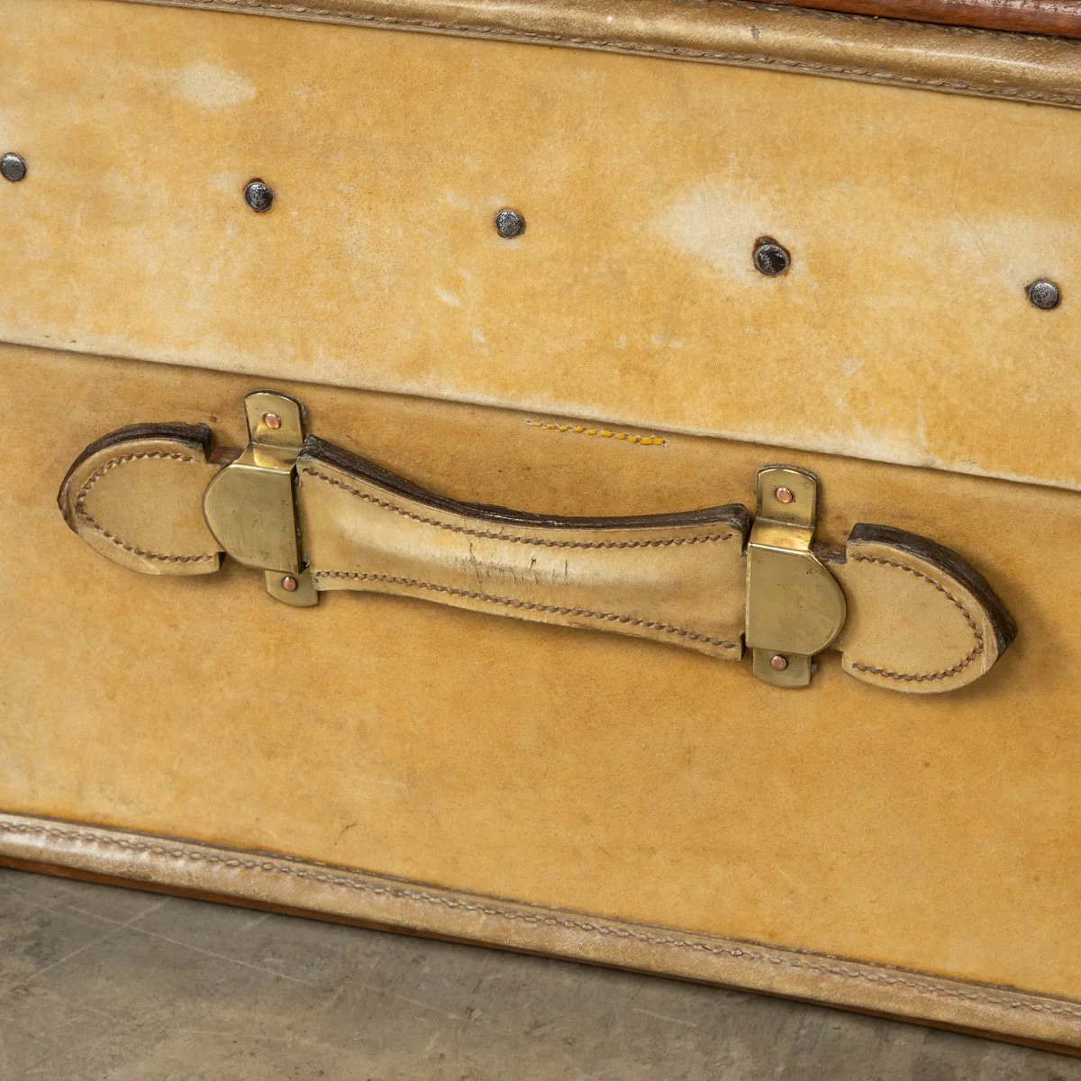 PUSHKIN ANTIQUES - ANTIQUE 20thC ASPREY TRUNK IN NATURAL COW HIDE, LONDON c.1910 - 20.jpg