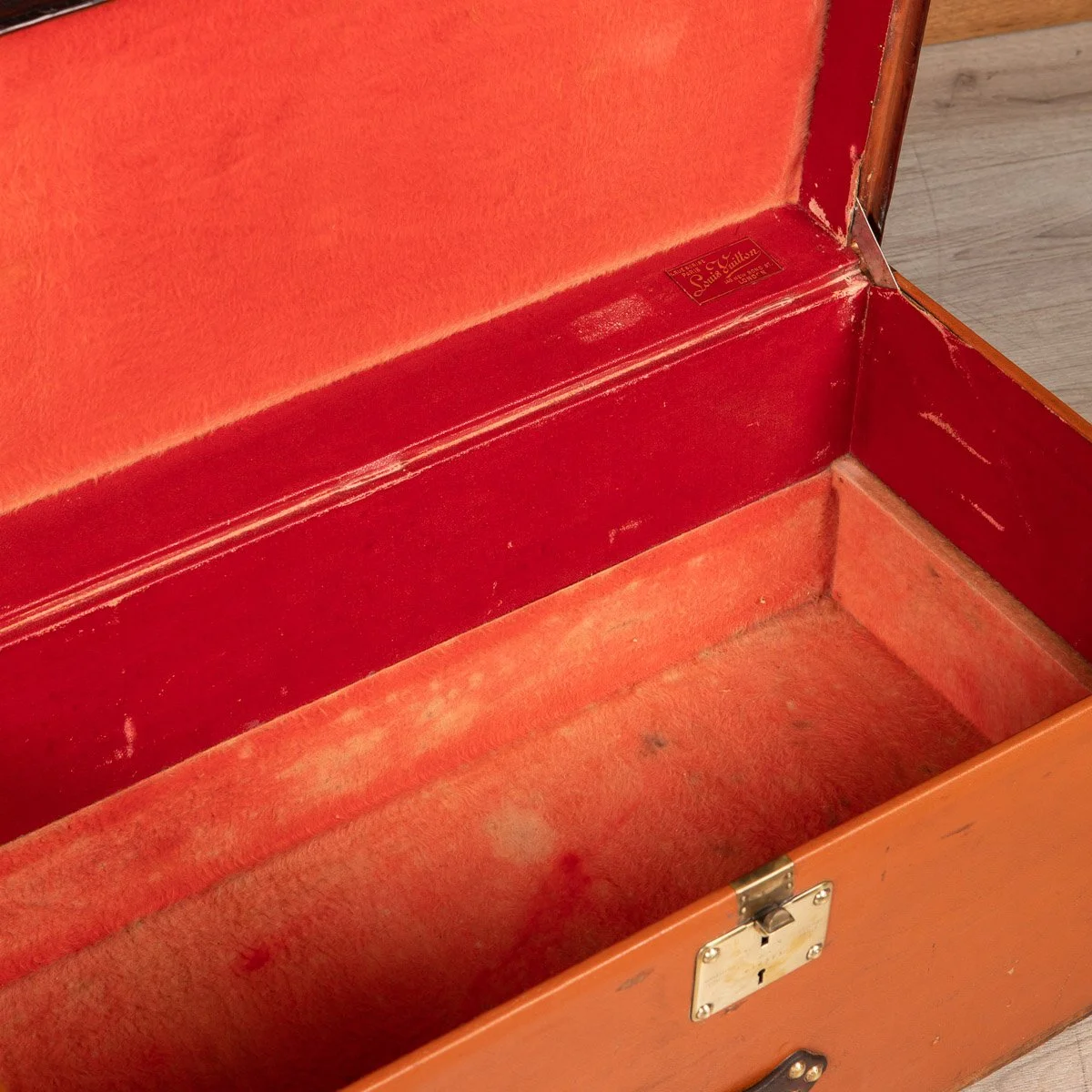 PUSHKIN ANTIQUES - ANTIQUE 20thC LOUIS VUITTON SHOE TRUNK IN ORANGE %22VUITTONITE%22 CANVAS c.1910 - 15.jpg