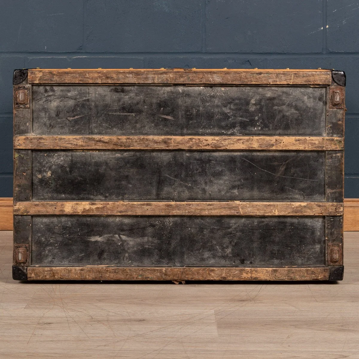 PUSHKIN ANTIQUES - ANTIQUE 20thC LOUIS VUITTON TRUNK IN WOVEN CANVAS, PARIS c.1900 - 09.jpg
