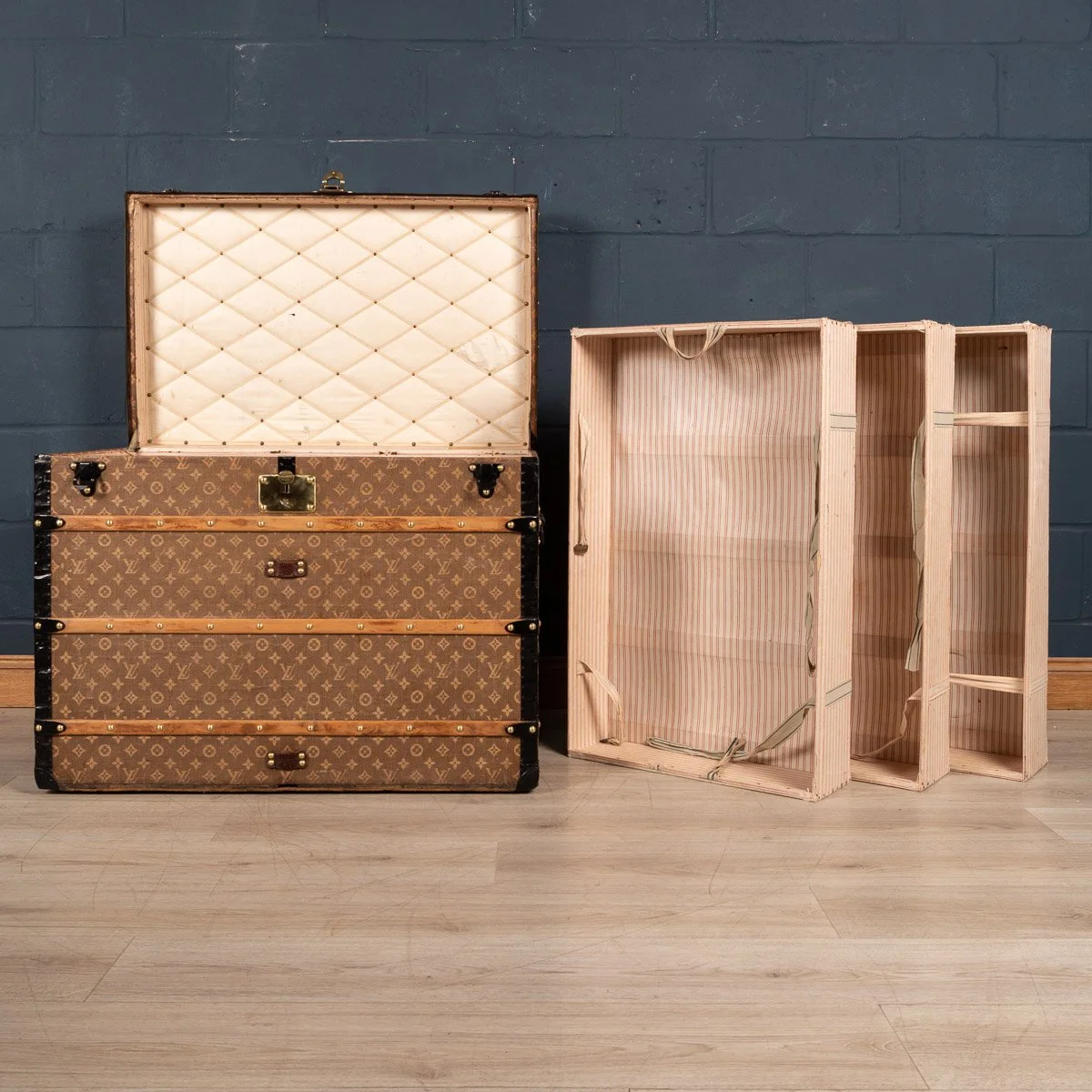 PUSHKIN ANTIQUES - ANTIQUE 20thC LOUIS VUITTON TRUNK IN WOVEN CANVAS, PARIS c.1900 - 11.jpg