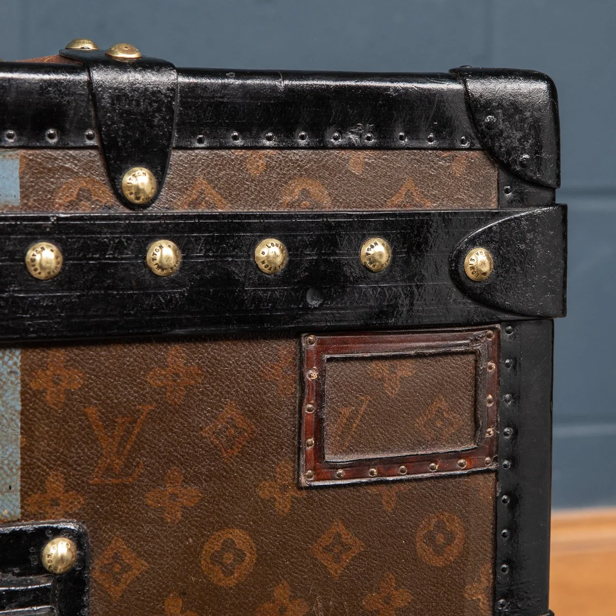Pushkin Antiques - ANTIQUE 20thC LOUIS VUITTON COURIER TRUNK IN MONOGRAM CANVAS, PARIS c.1930 - 24.jpg