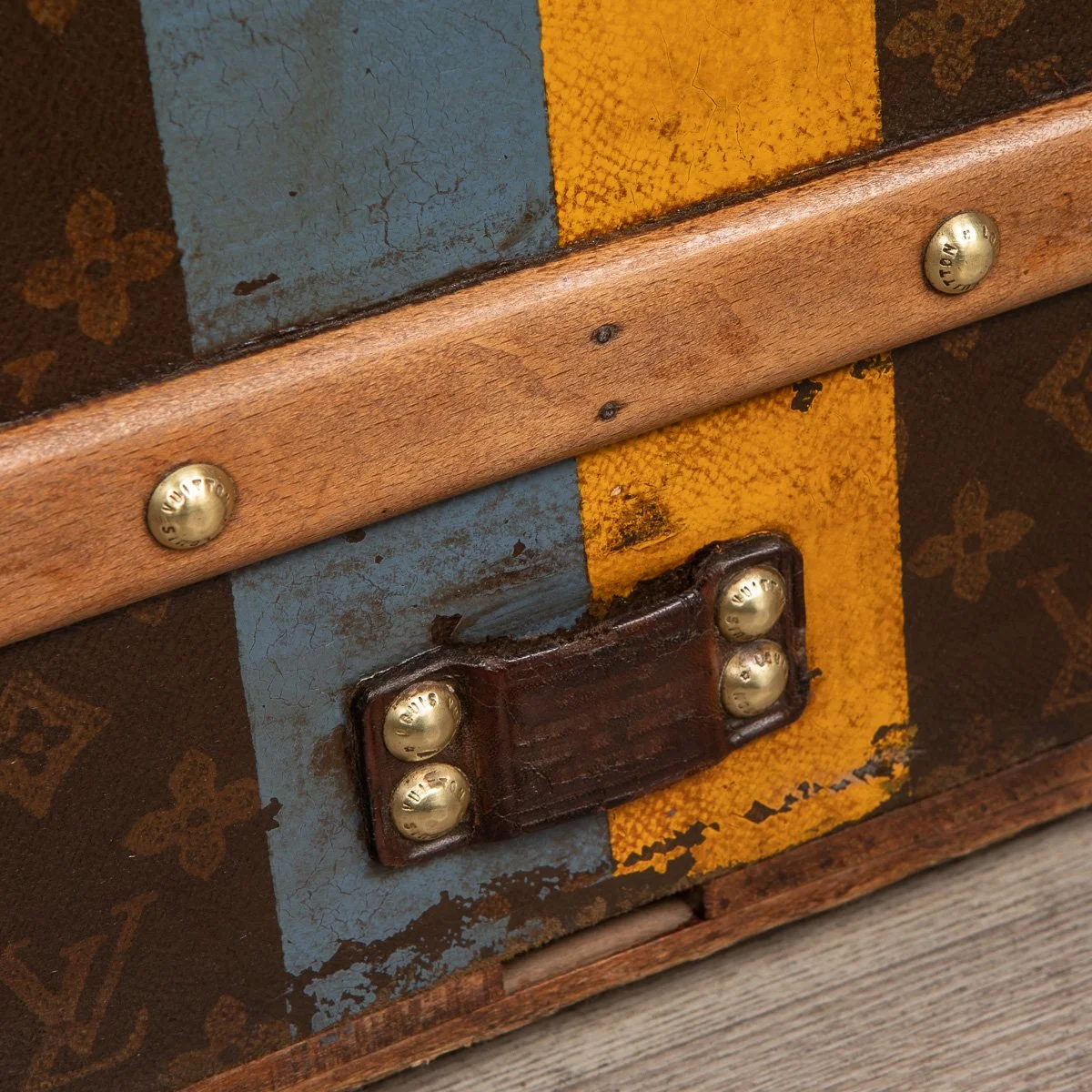 Pushkin Antiques - ANTIQUE 20thC LOUIS VUITTON COURIER TRUNK IN MONOGRAM CANVAS, PARIS c.1930 - 37.jpg
