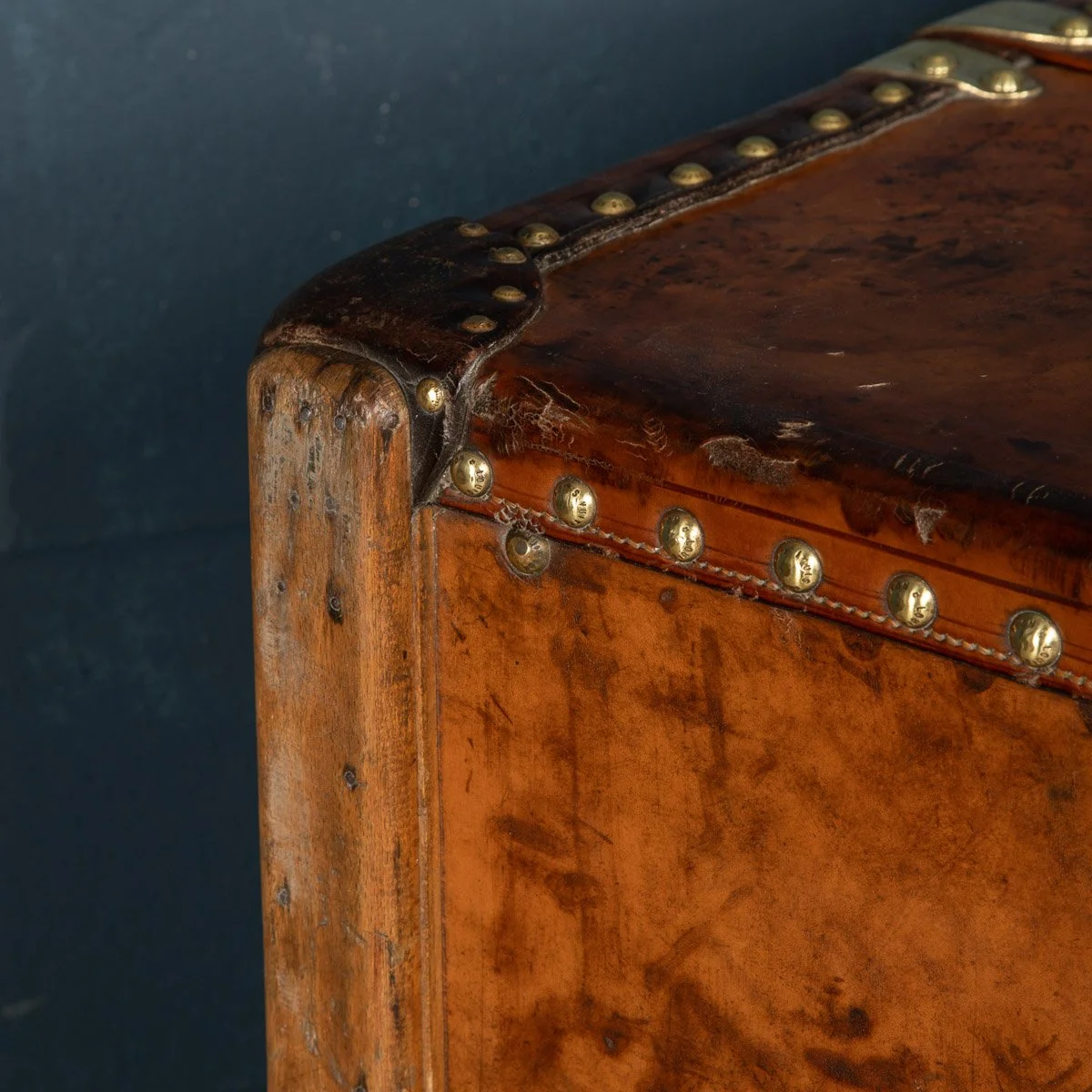 Pushkin Antiques - ANTIQUE 20thC LOUIS VUITTON UNUSUAL LEATHER WARDROBE TRUNK c.1900 - 24.jpg