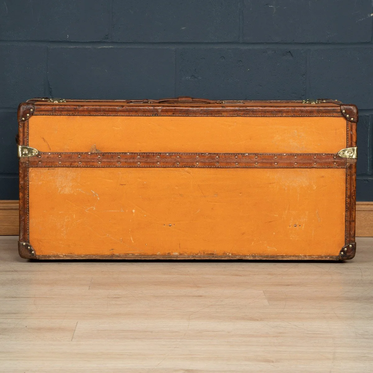 Pushkin Antiques - ANTIQUE 20thC LOUIS VUITTON %22IDEAL%22 TRUNK IN ORANGE %22VUITTONITE%22 CANVAS c.1900 - 05.jpg