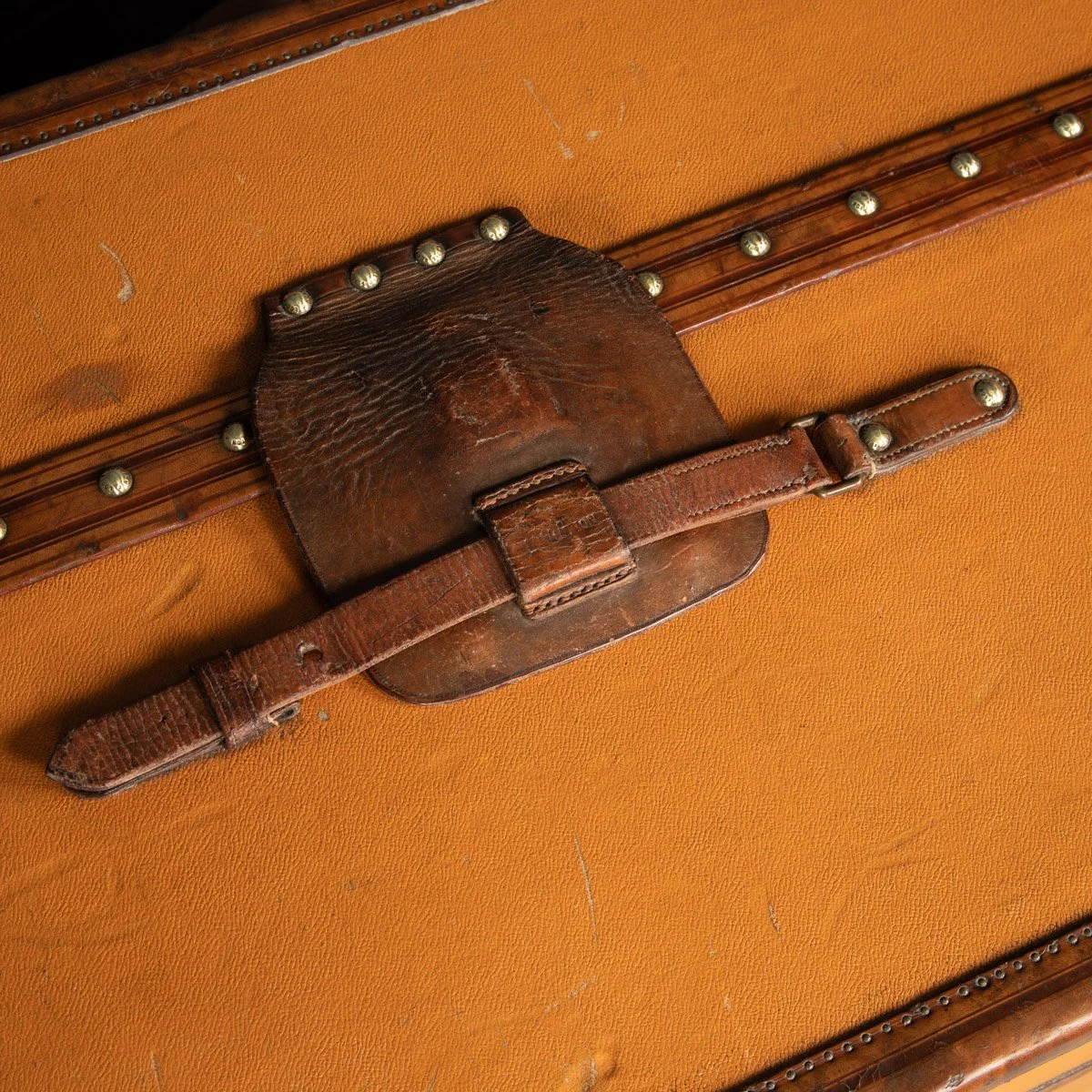 Pushkin Antiques - ANTIQUE 20thC LOUIS VUITTON %22IDEAL%22 TRUNK IN ORANGE %22VUITTONITE%22 CANVAS c.1900 - 16.jpg