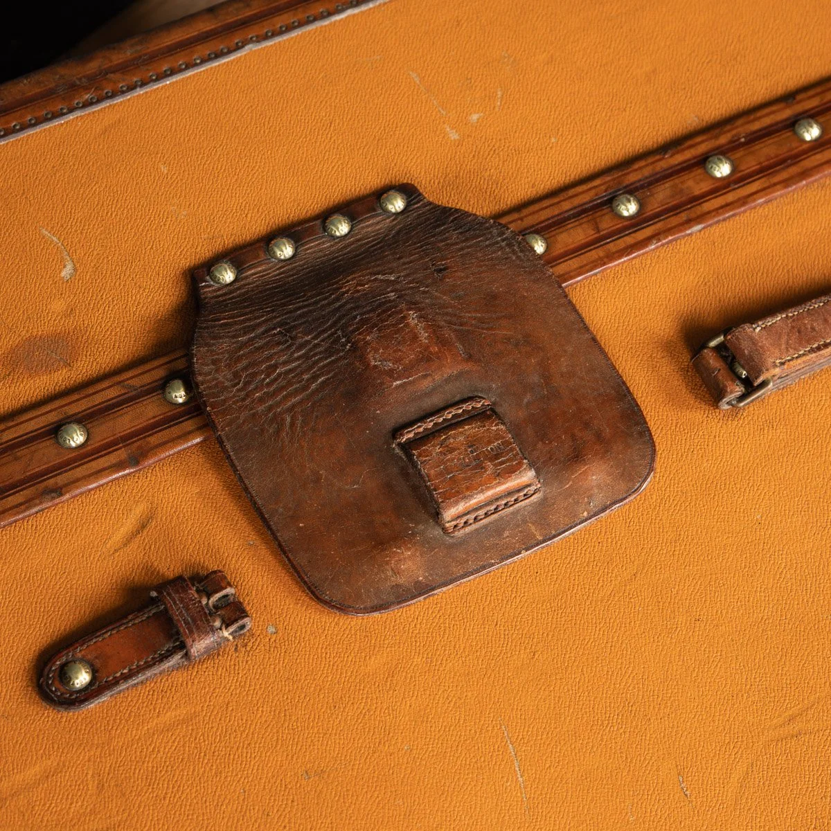 Pushkin Antiques - ANTIQUE 20thC LOUIS VUITTON %22IDEAL%22 TRUNK IN ORANGE %22VUITTONITE%22 CANVAS c.1900 - 17.jpg
